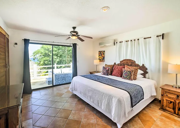 Gorgeous Penthouse W/ Deck & Ocean Views! * Cozumel