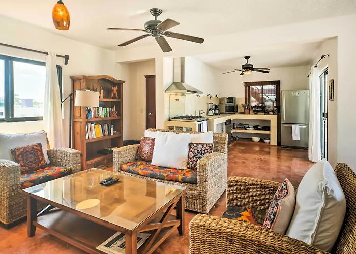 Gorgeous Penthouse W/ Deck & Ocean Views! *